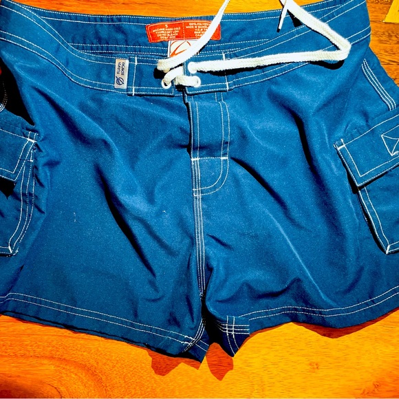 Beach Rays Board Shorts - Picture 1 of 3